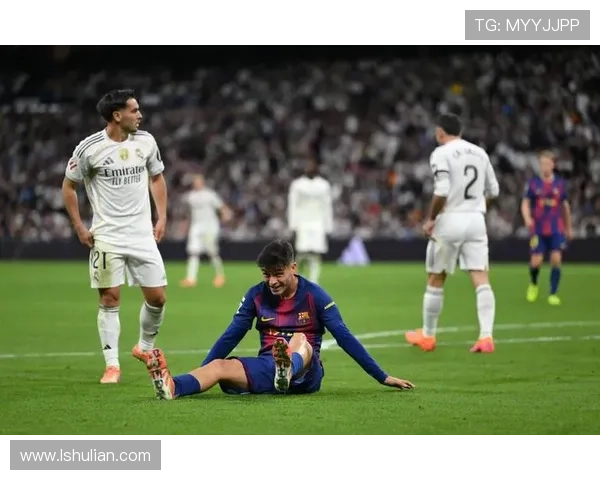 巴萨对阵巴黎名单公布亚马尔佩德里领衔巴尔德复出什琴斯尼在列